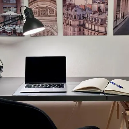 Lendloft: Altbaumodern & Lendviertel Chic Apartment