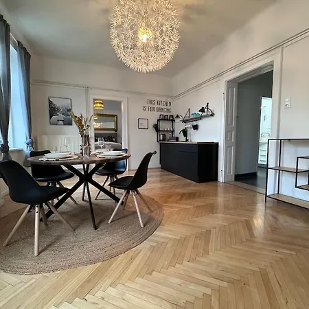 Apartment Lendloft: Altbaumodern & Lendviertel Chic Klagenfurt am Woerthersee