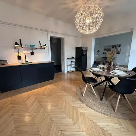 Lendloft: Altbaumodern & Lendviertel Chic Apartment Klagenfurt am Wörthersee